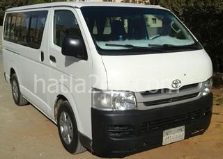 Hiace Toyota ابيض 